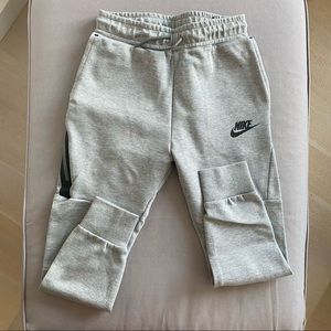 Nike Tech Sweats size M
